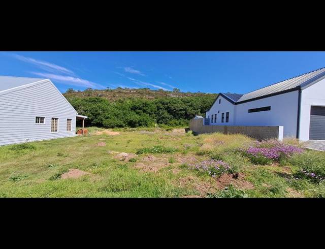 LAND FOR SALE IN STILBAAI-WES